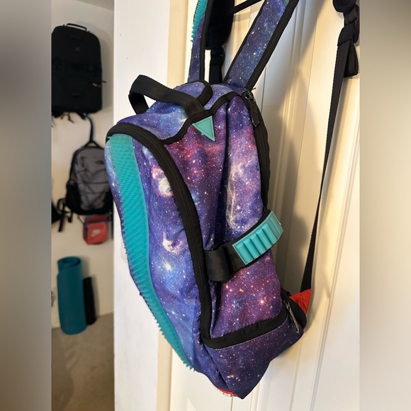 Spray ground glow in the dark vintage galaxy backpack (glows very bright) - Picture 2 of 4